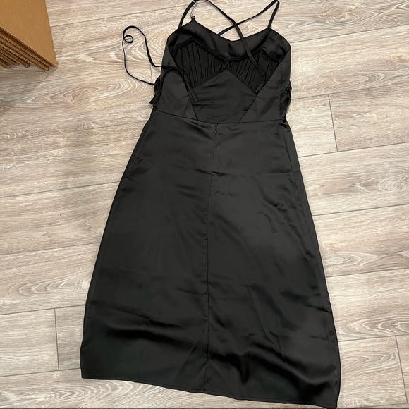 Black Cute Dress - Picture 4 of 6